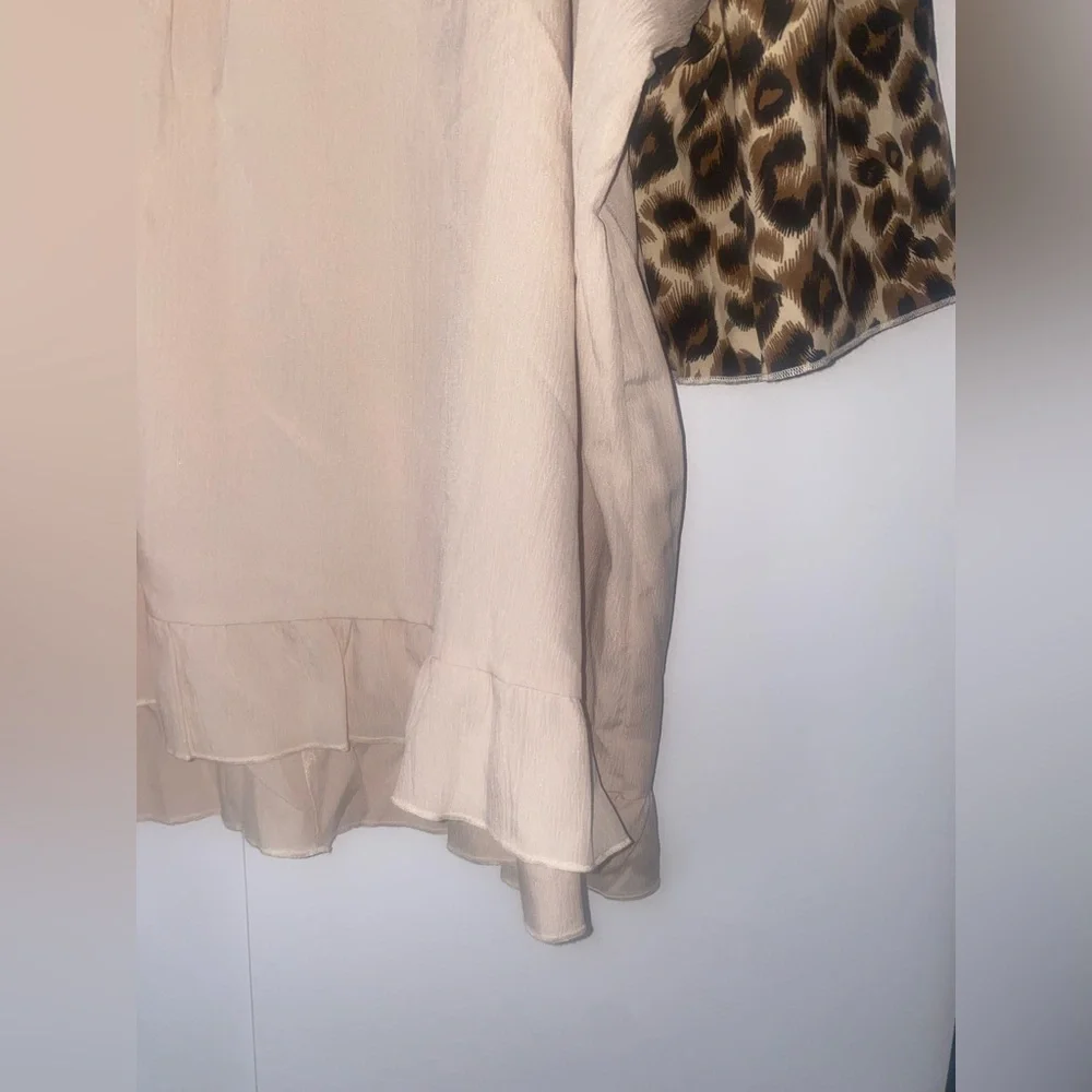 Leopard Print/Tan Blouse - Picture 2 of 4